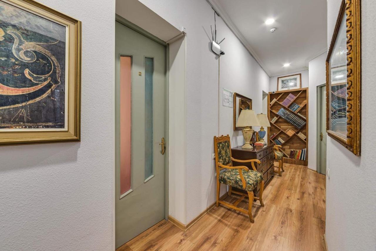 House 52 Boutique Hotel تبليسي المظهر الخارجي الصورة