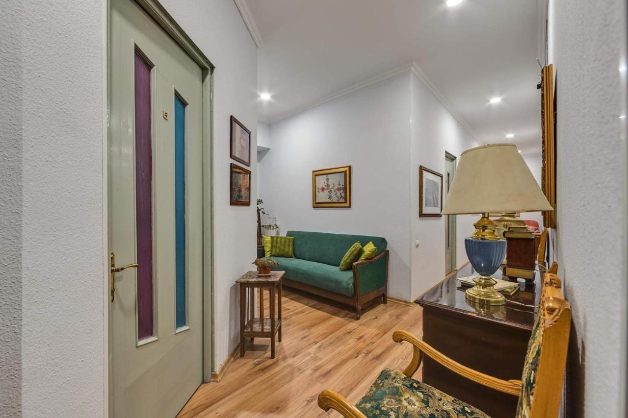 House 52 Boutique Hotel تبليسي المظهر الخارجي الصورة