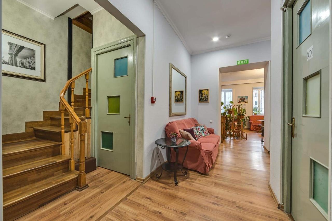 House 52 Boutique Hotel تبليسي المظهر الخارجي الصورة